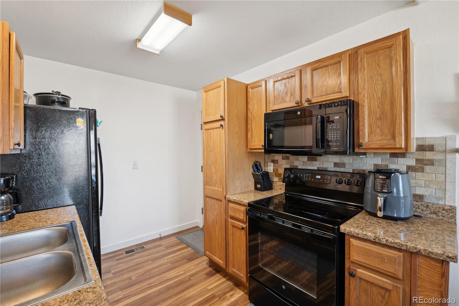 MLS Image #5 for 2214  a street road,greeley, Colorado