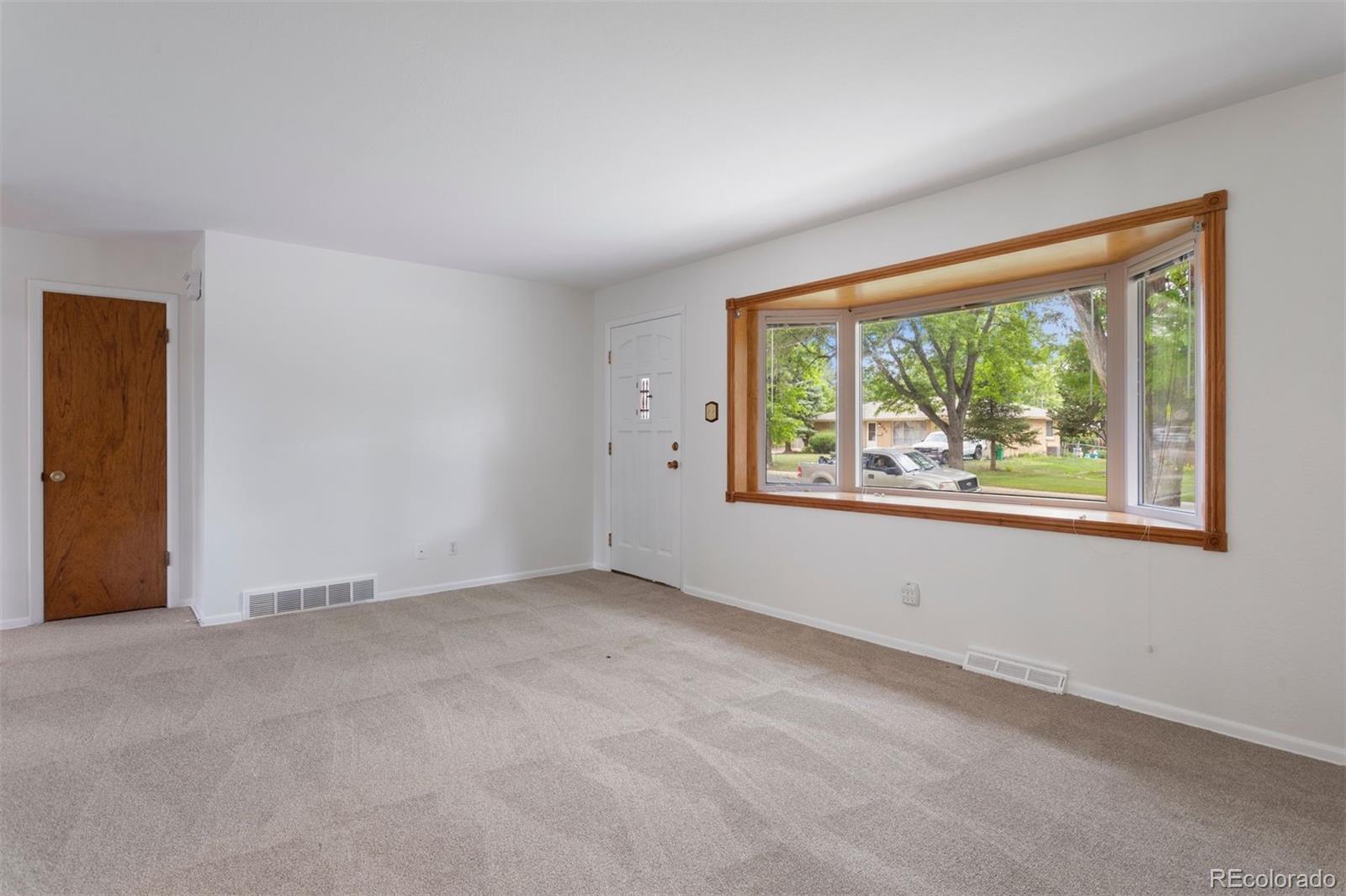 MLS Image #9 for 272  lima street,aurora, Colorado