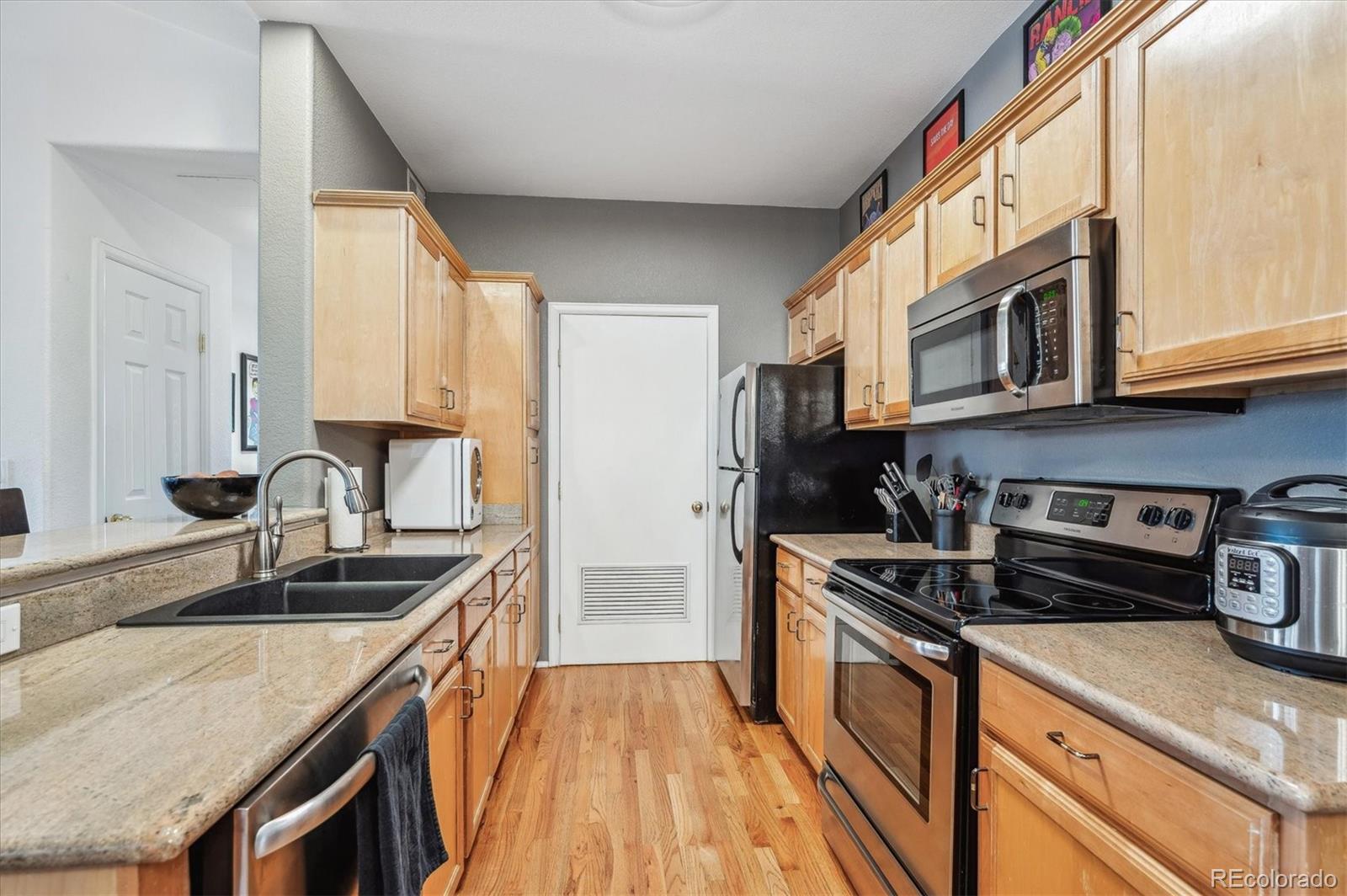 MLS Image #6 for 8481 w union avenue,denver, Colorado