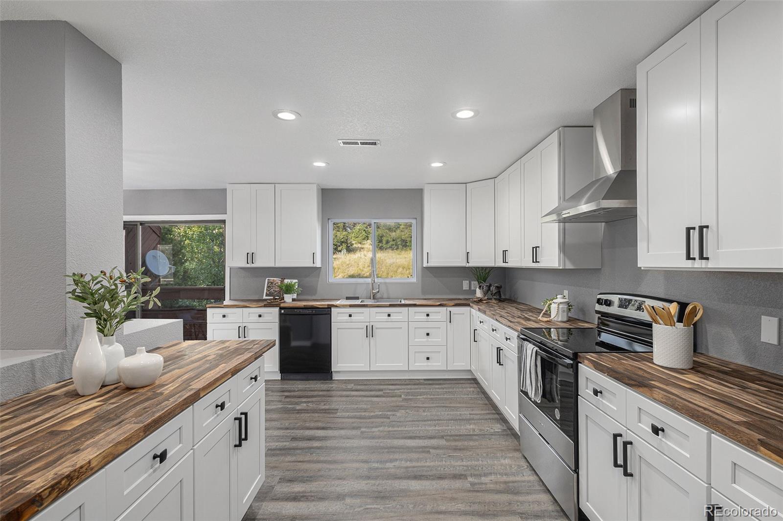 MLS Image #10 for 4432  sentinel rock ,larkspur, Colorado