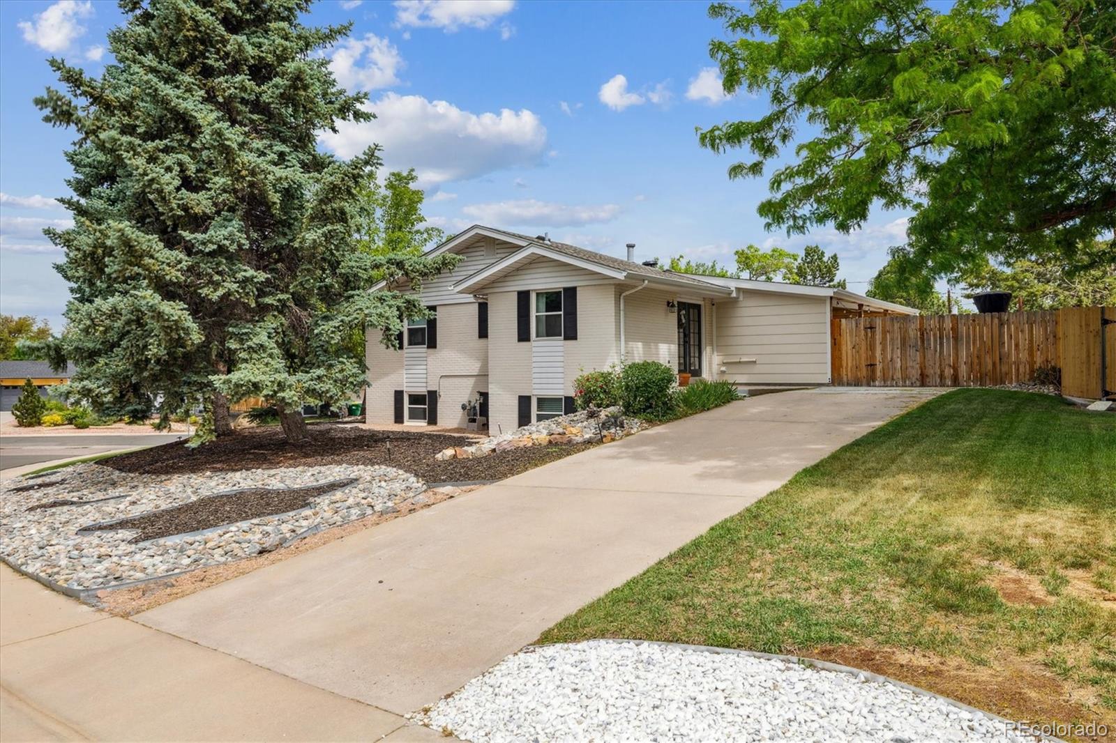 MLS Image #33 for 2304 s holly place,denver, Colorado