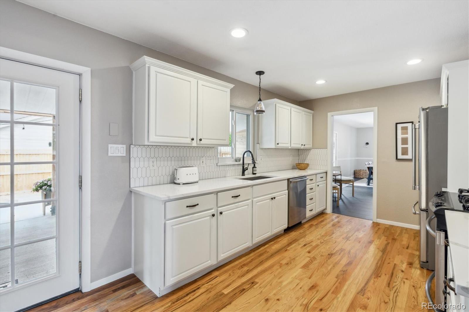 MLS Image #8 for 2304 s holly place,denver, Colorado