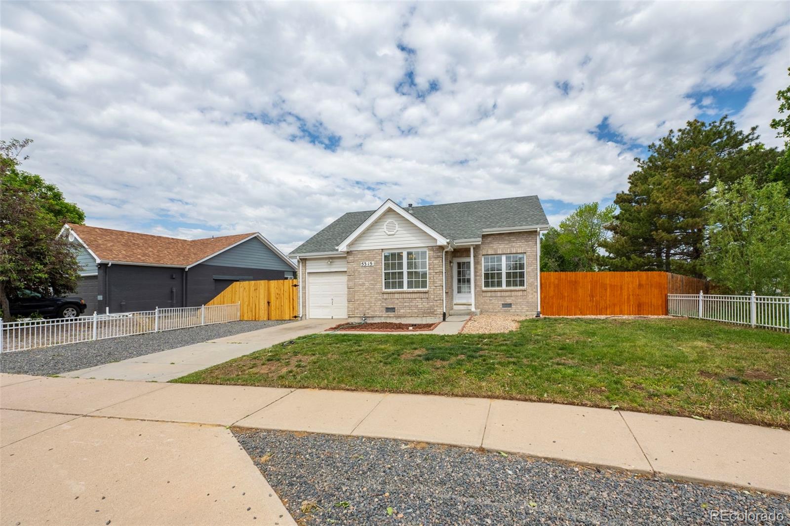 MLS Image #2 for 5315  deephaven court,denver, Colorado