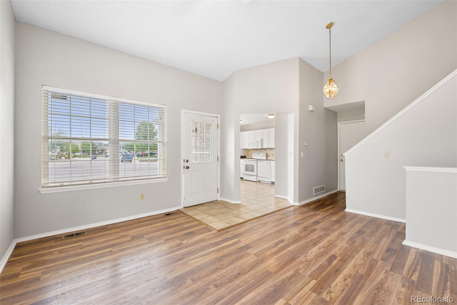 MLS Image #6 for 5315  deephaven court,denver, Colorado