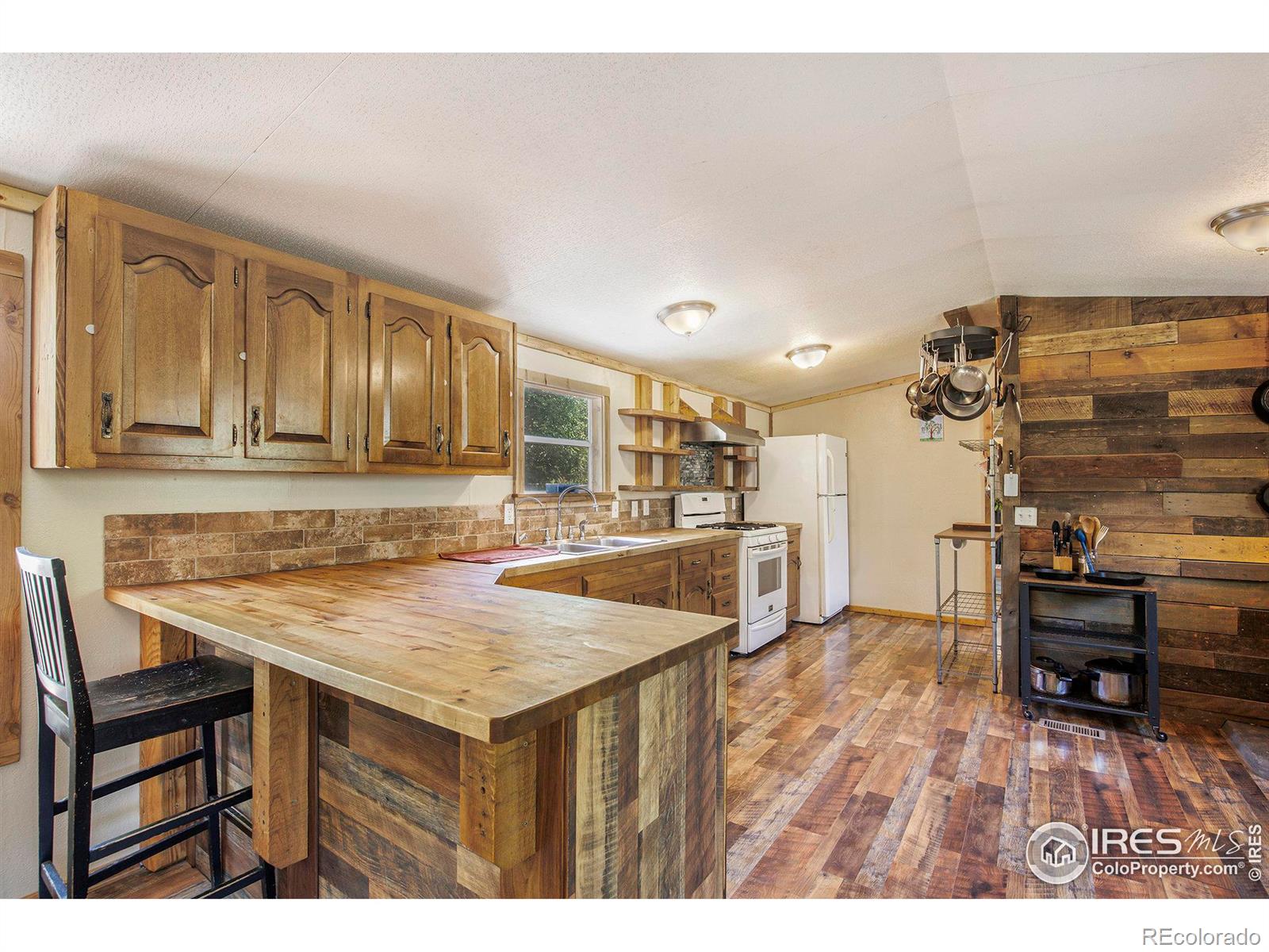 MLS Image #4 for 3916  yosemite drive,greeley, Colorado