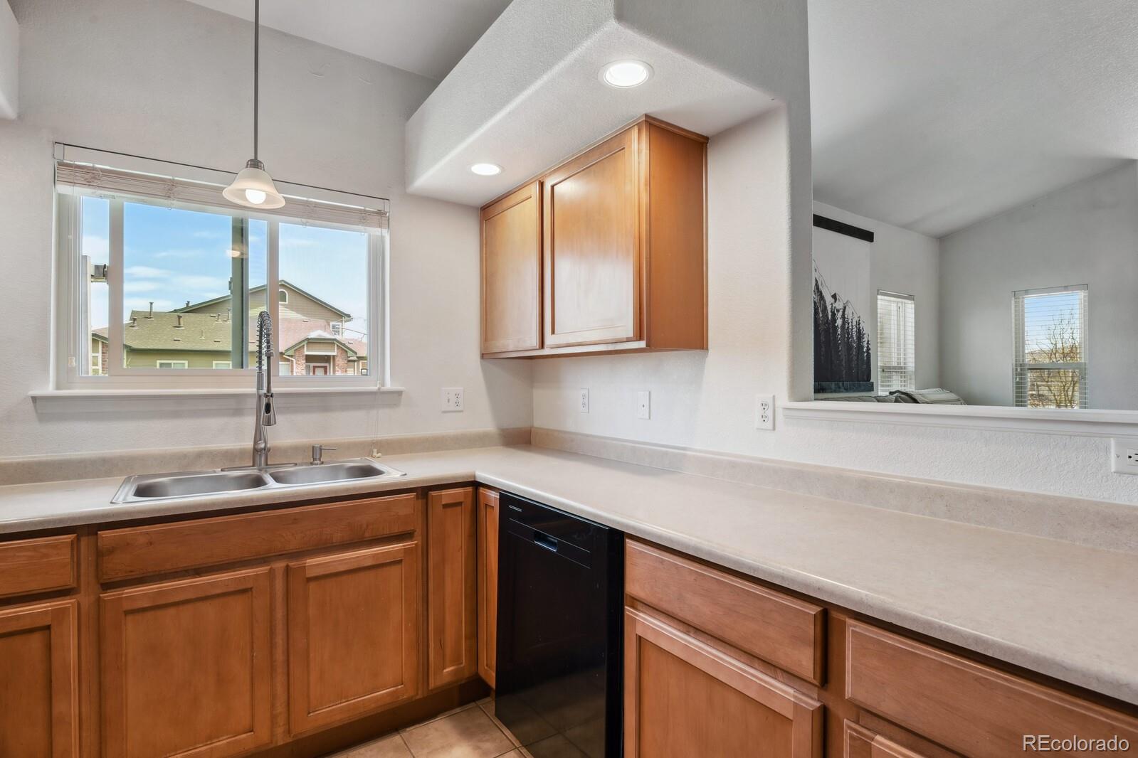 MLS Image #10 for 5800  tower road,denver, Colorado