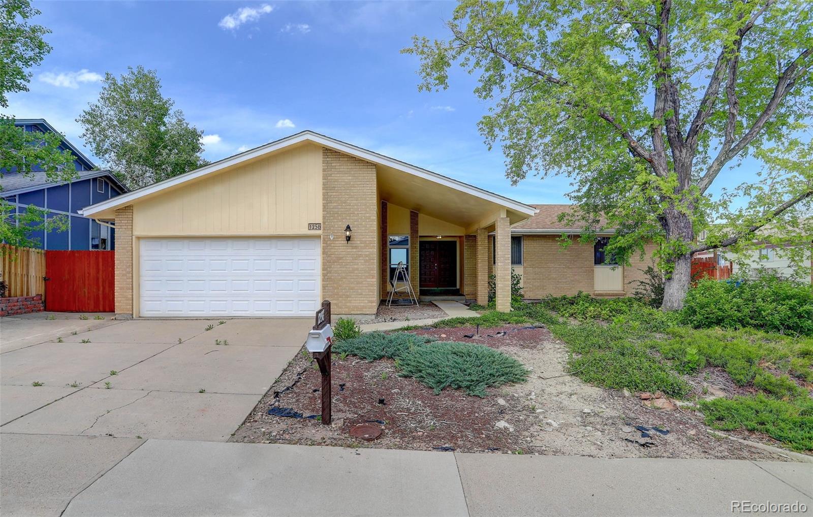 MLS Image #3 for 1256 s routt way,lakewood, Colorado