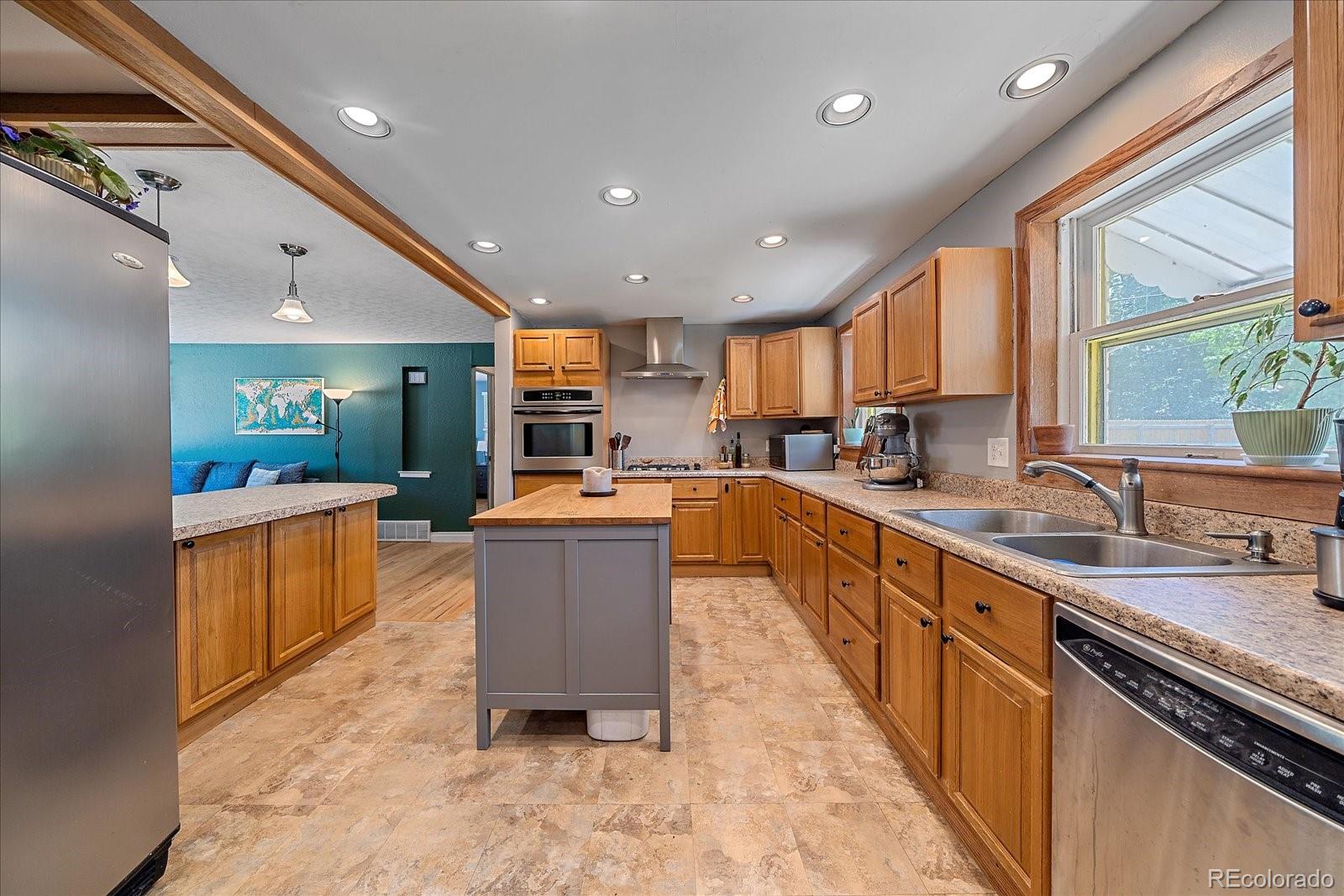 MLS Image #11 for 8520 w 55th drive,arvada, Colorado