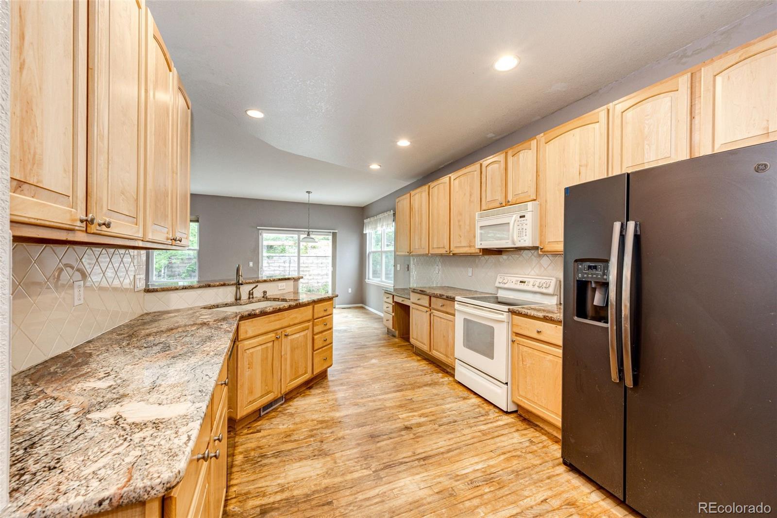 MLS Image #17 for 22672 e long drive,aurora, Colorado