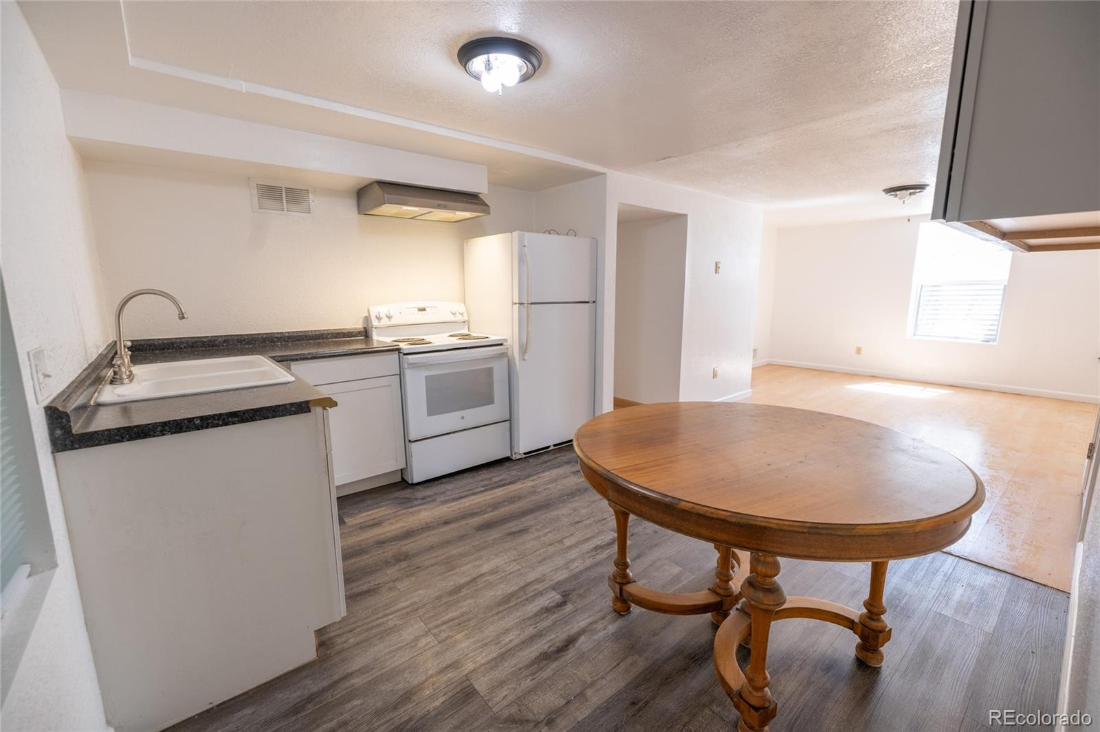 MLS Image #3 for 2440 w amherst avenue,denver, Colorado