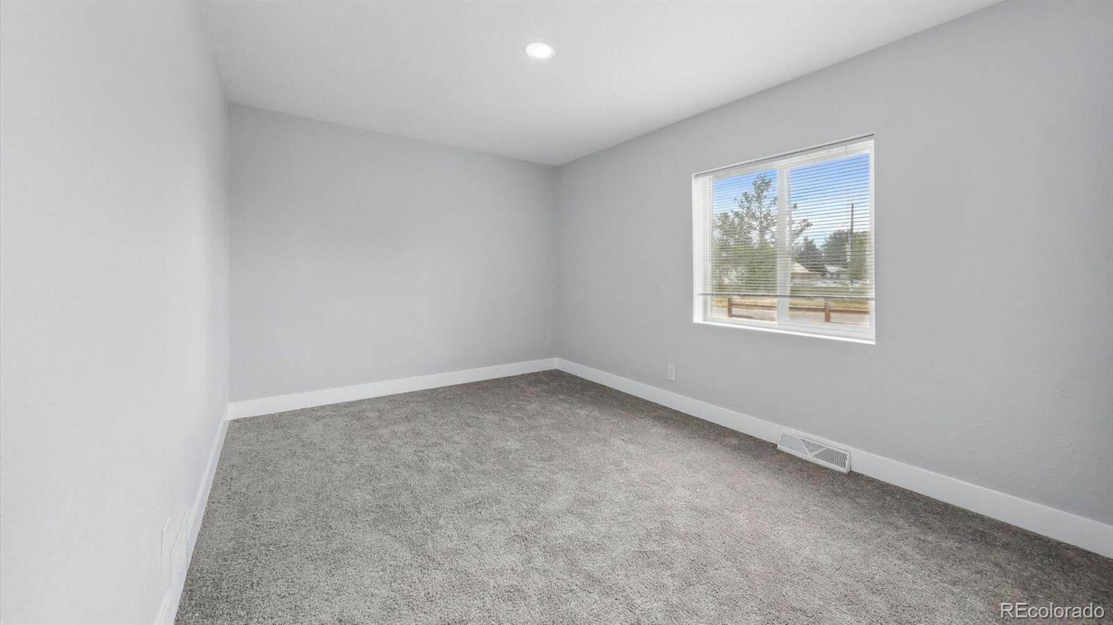 MLS Image #21 for 16194 e 12th avenue,aurora, Colorado