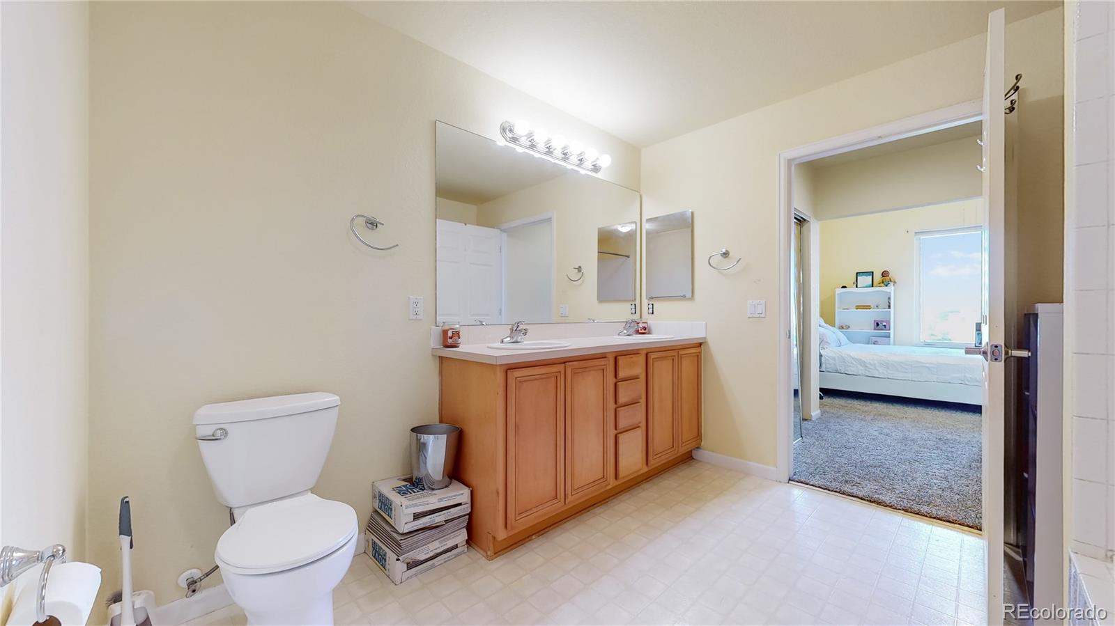 MLS Image #12 for 15475  andrews drive,denver, Colorado