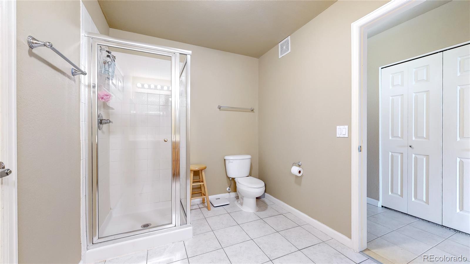 MLS Image #16 for 15475  andrews drive,denver, Colorado