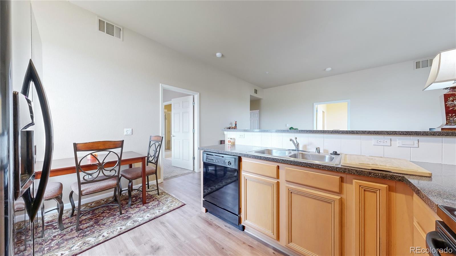 MLS Image #9 for 15475  andrews drive,denver, Colorado