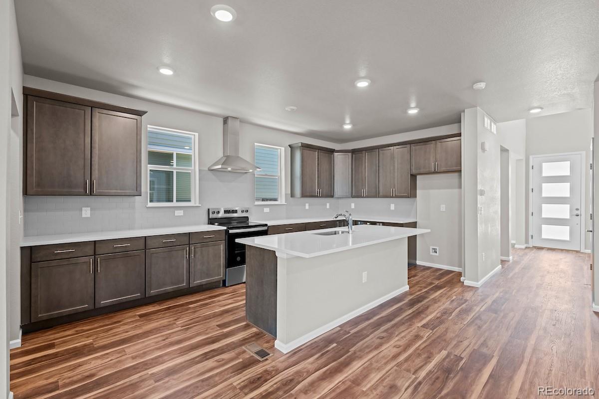 MLS Image #11 for 21276 e 63rd drive,aurora, Colorado