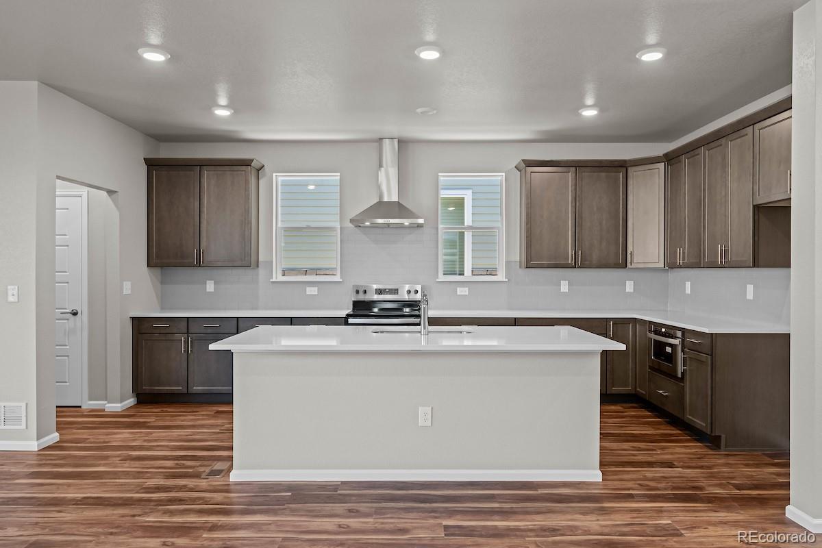 MLS Image #12 for 21276 e 63rd drive,aurora, Colorado