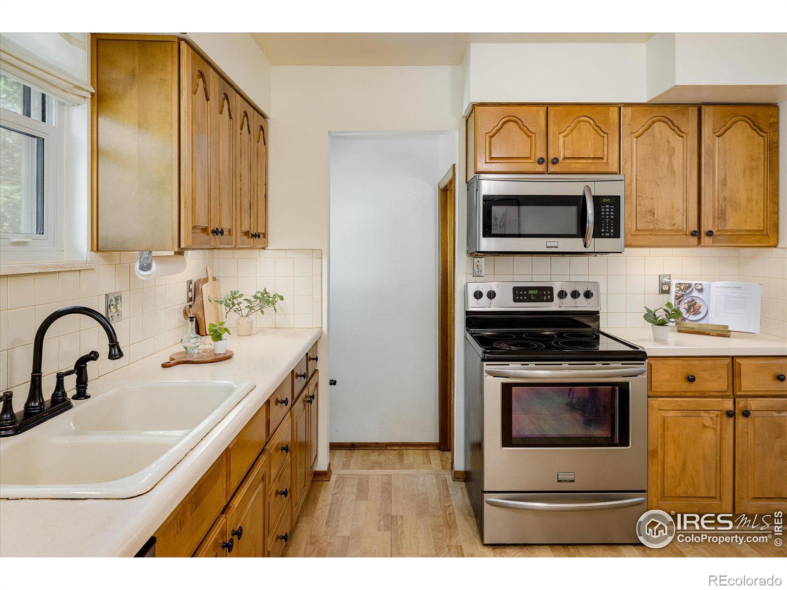 MLS Image #6 for 945  rose street,longmont, Colorado