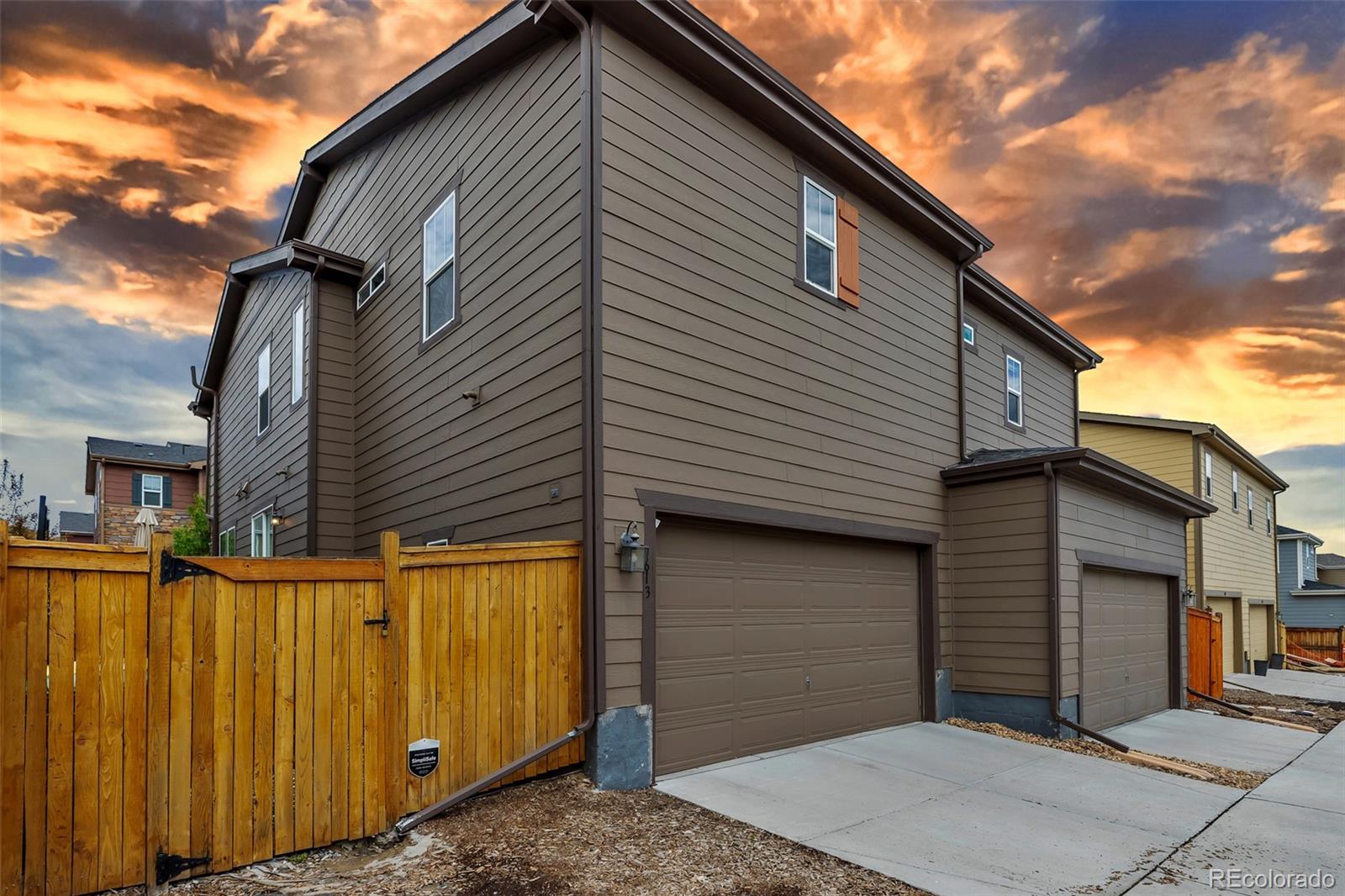 MLS Image #2 for 7613 s yakima court,aurora, Colorado