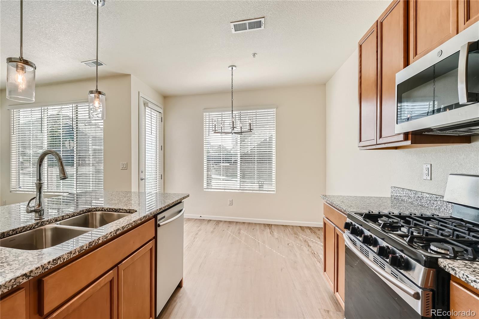 MLS Image #10 for 5762 s addison way,aurora, Colorado