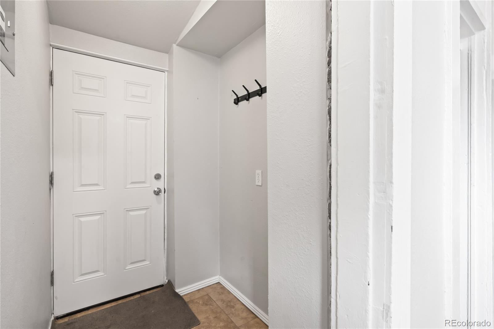 MLS Image #33 for 2930 n york street,denver, Colorado