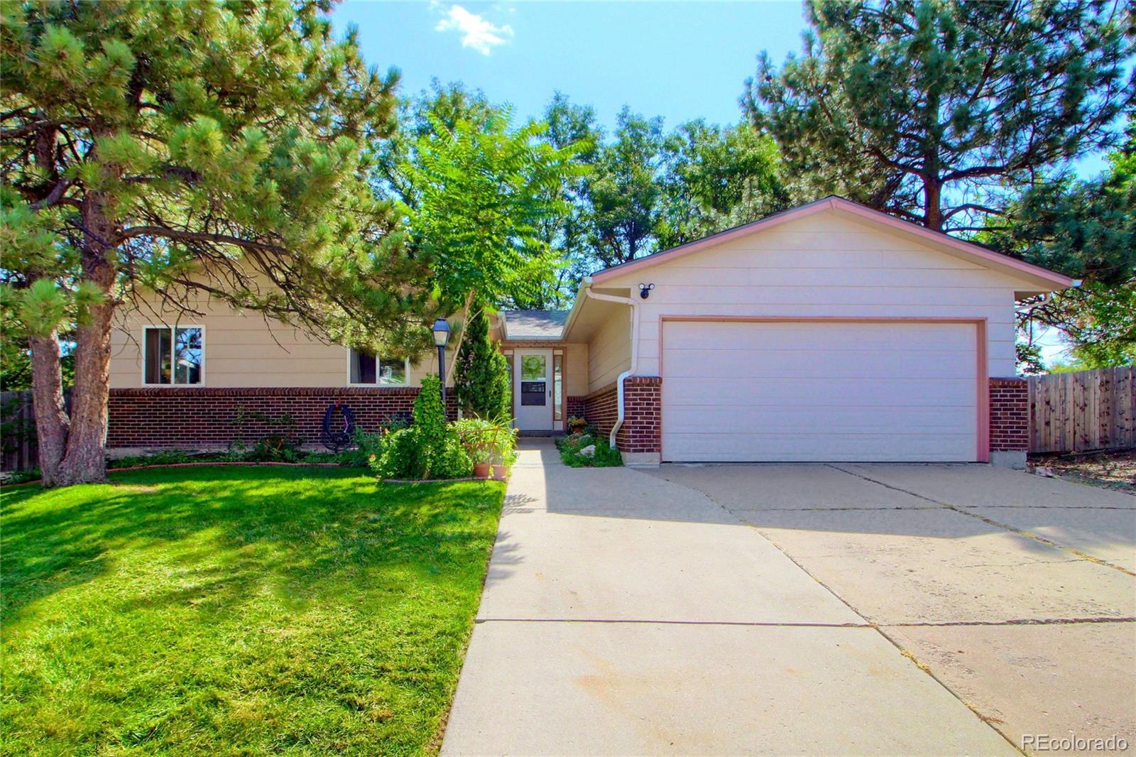 MLS Image #0 for 8928 w swarthmore drive,littleton, Colorado