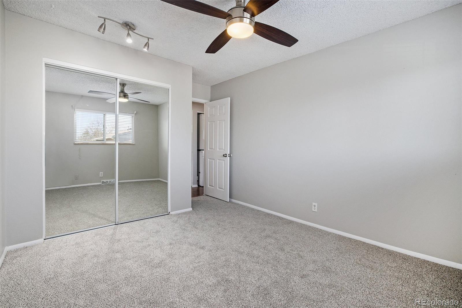 MLS Image #11 for 1250 s monaco parkway,denver, Colorado