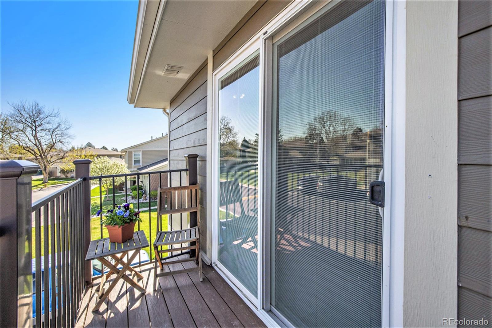 MLS Image #14 for 1250 s monaco parkway,denver, Colorado