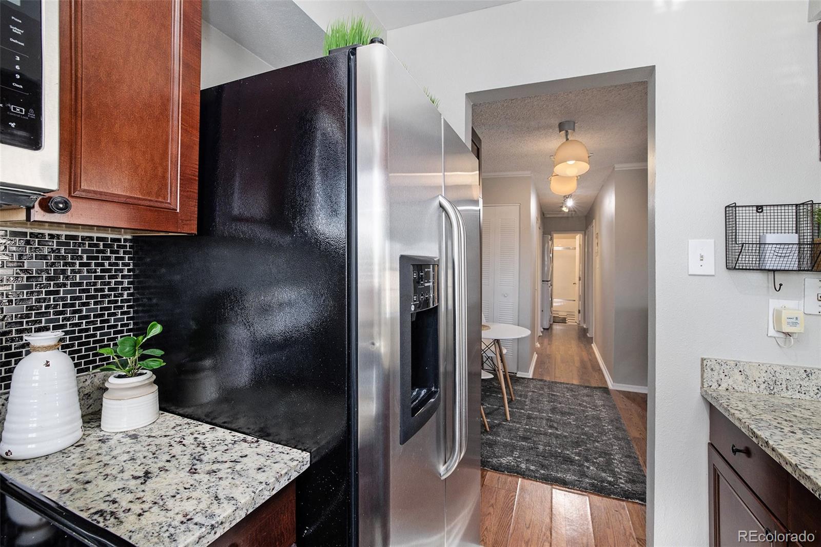 MLS Image #5 for 1250 s monaco parkway,denver, Colorado