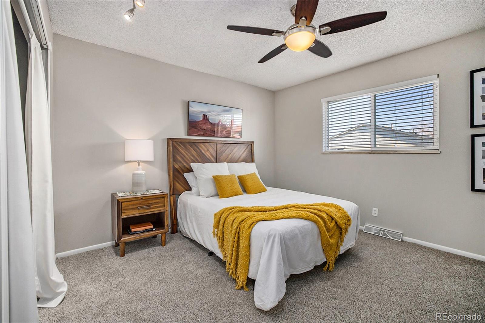 MLS Image #7 for 1250 s monaco parkway,denver, Colorado