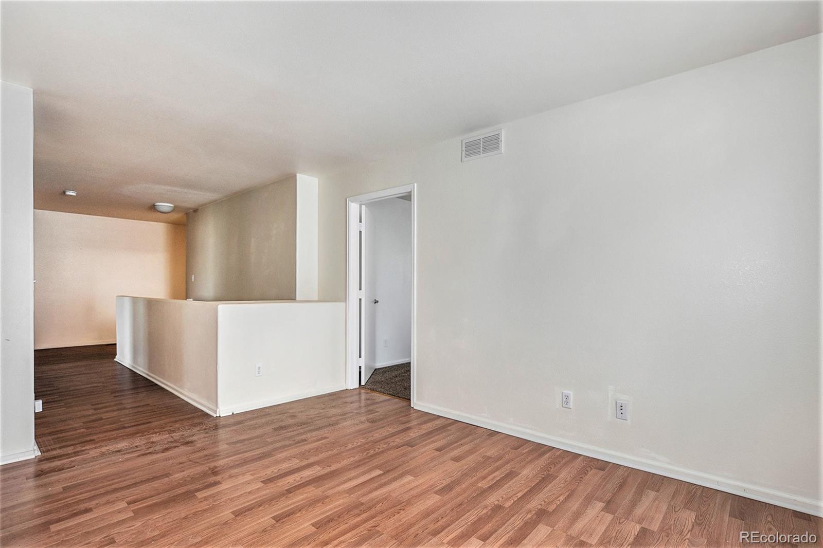 MLS Image #17 for 5087  orleans court,denver, Colorado