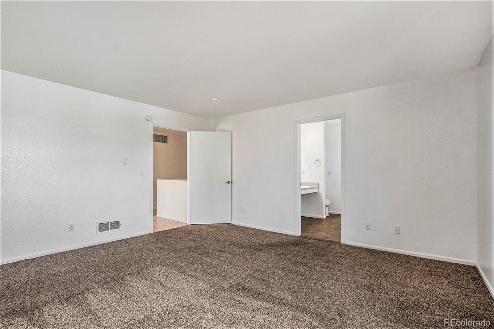 MLS Image #19 for 5087  orleans court,denver, Colorado