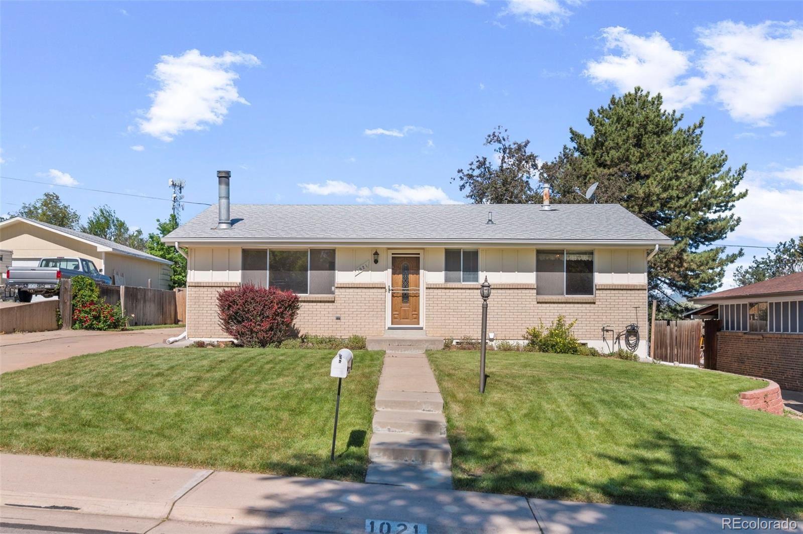 MLS Image #0 for 1021 s harlan way,lakewood, Colorado