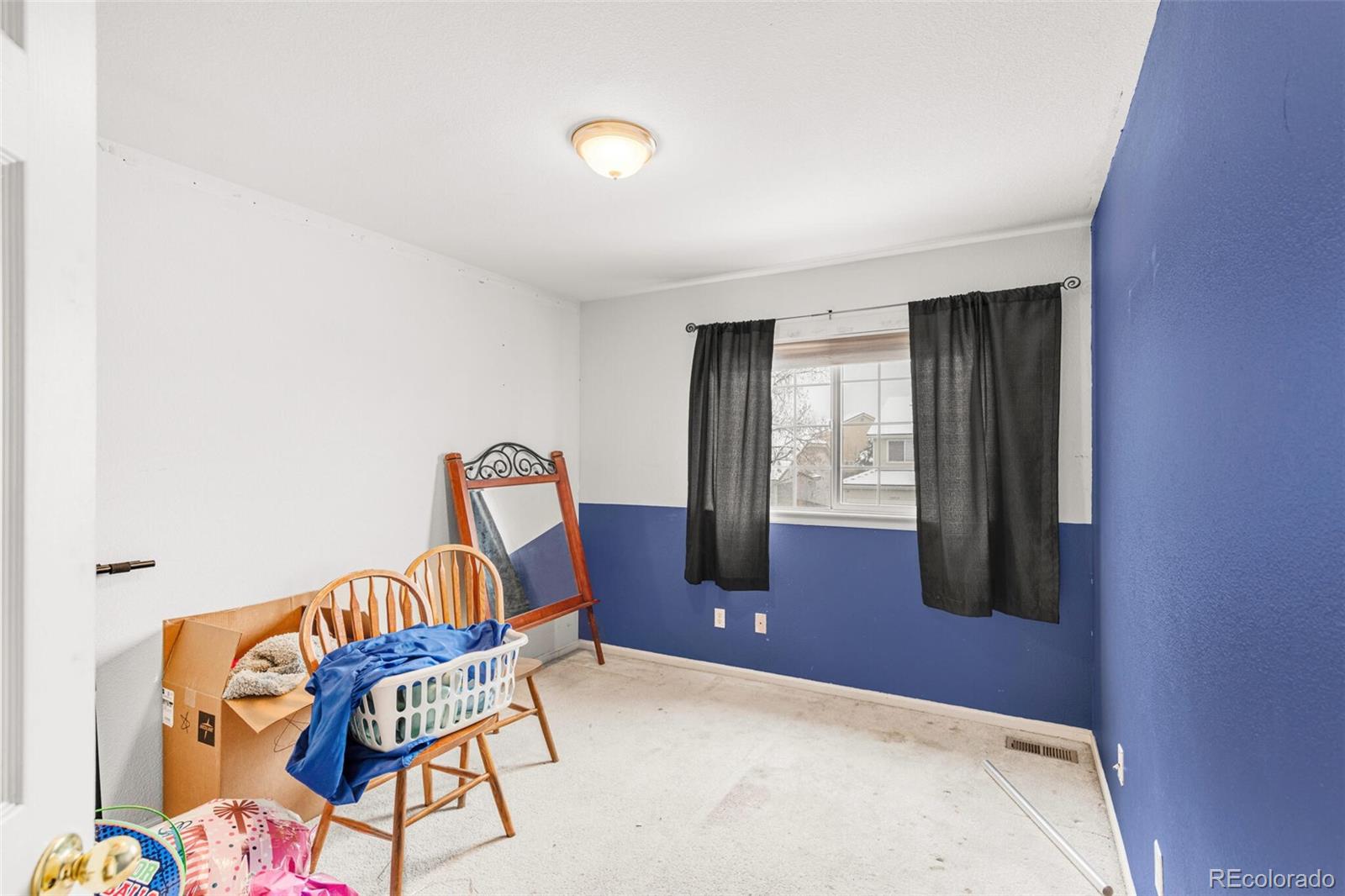 MLS Image #21 for 20035 e 41st avenue,denver, Colorado