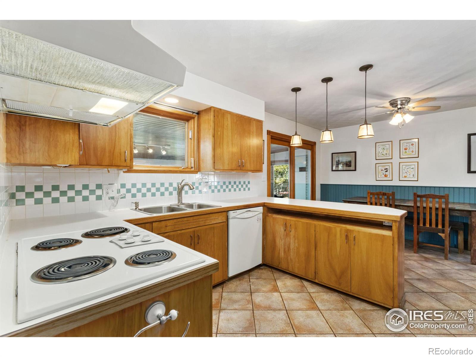 MLS Image #11 for 1048  montview road,fort collins, Colorado