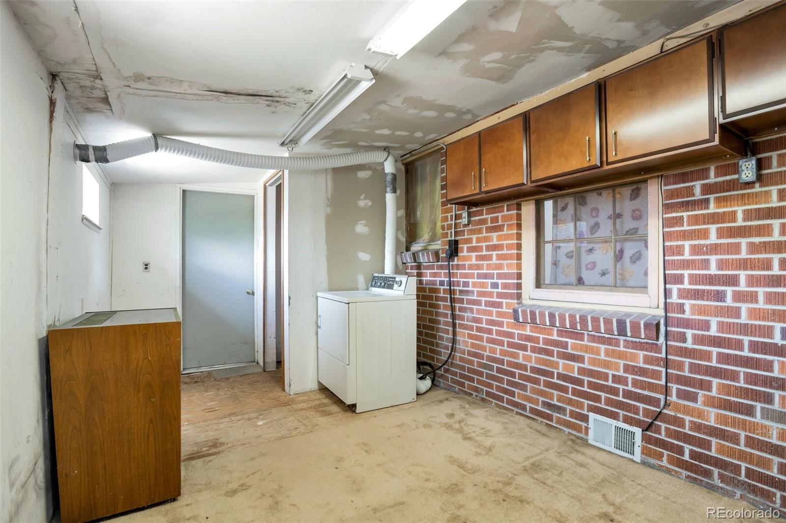 MLS Image #14 for 832  dahlia street,denver, Colorado