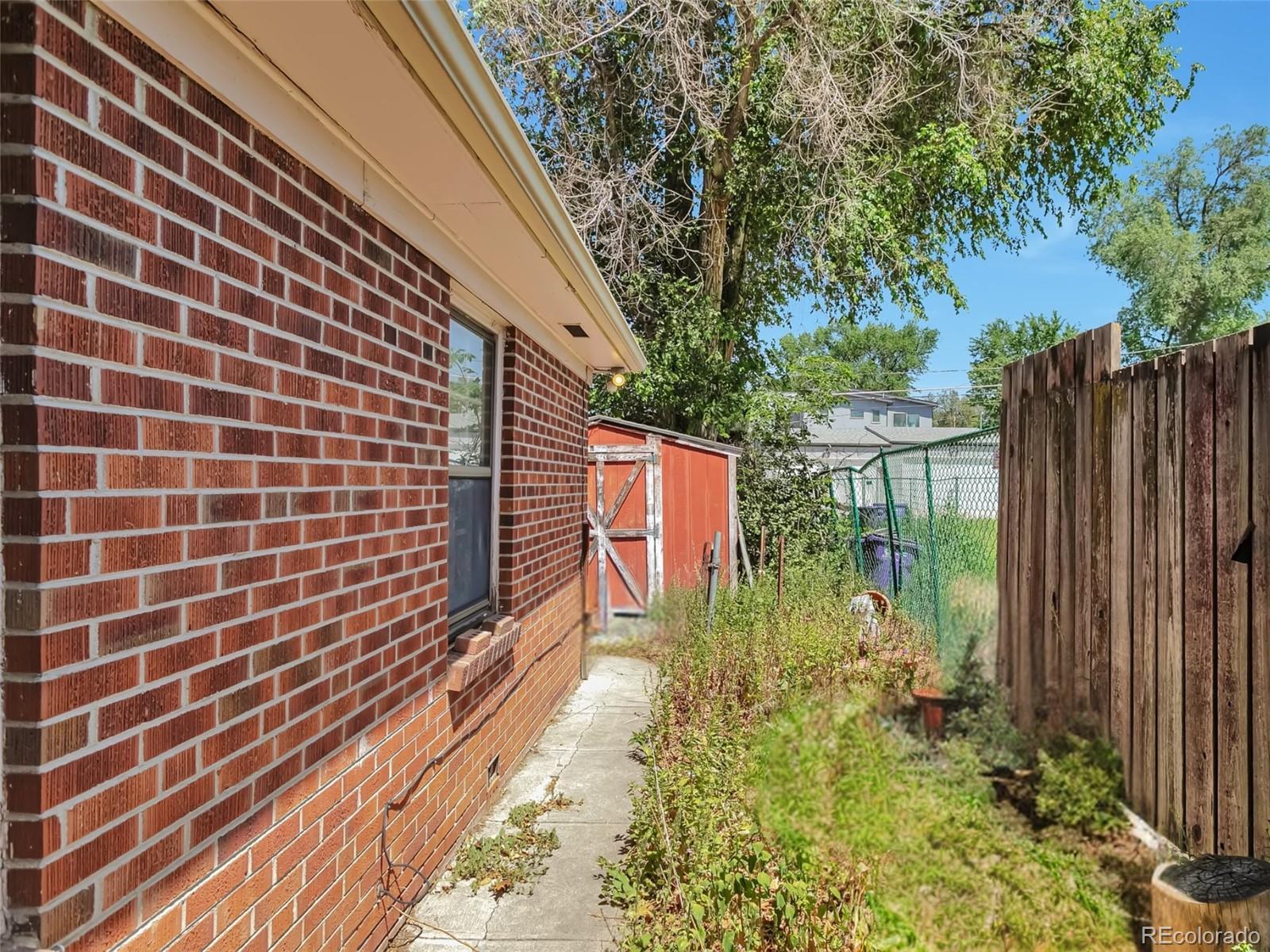 MLS Image #18 for 832  dahlia street,denver, Colorado