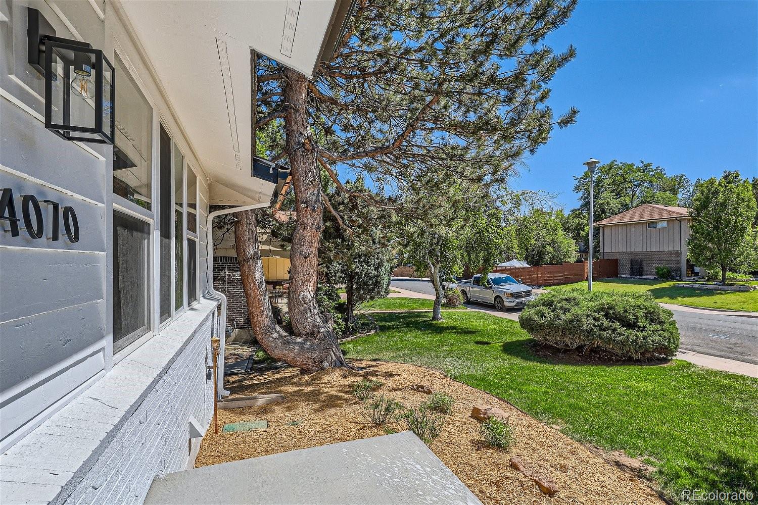 MLS Image #3 for 4070 s spruce street,denver, Colorado