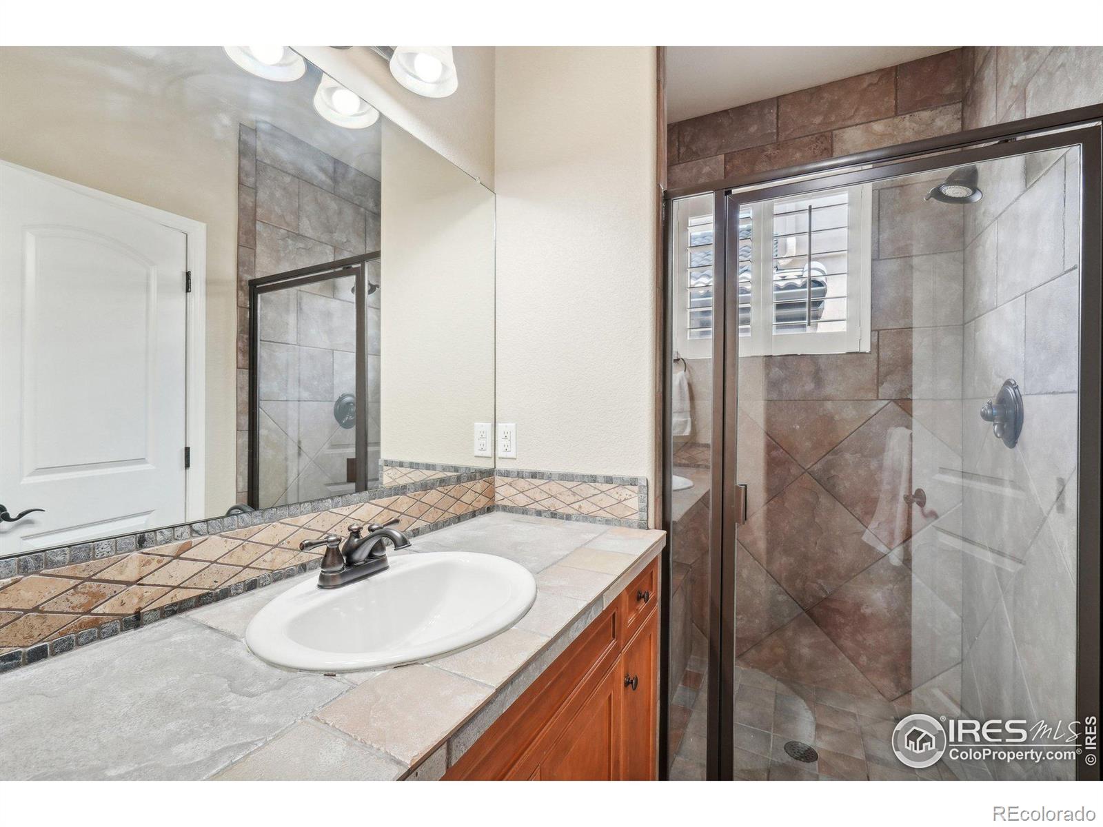 MLS Image #15 for 3315 s birch street,denver, Colorado