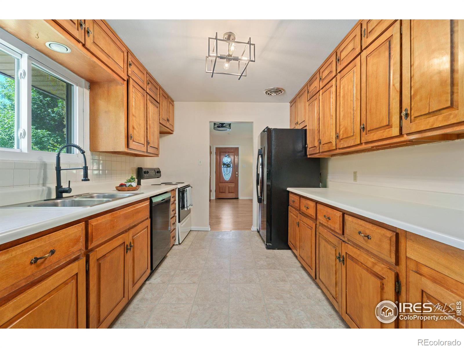 MLS Image #10 for 512  crestmore place,fort collins, Colorado