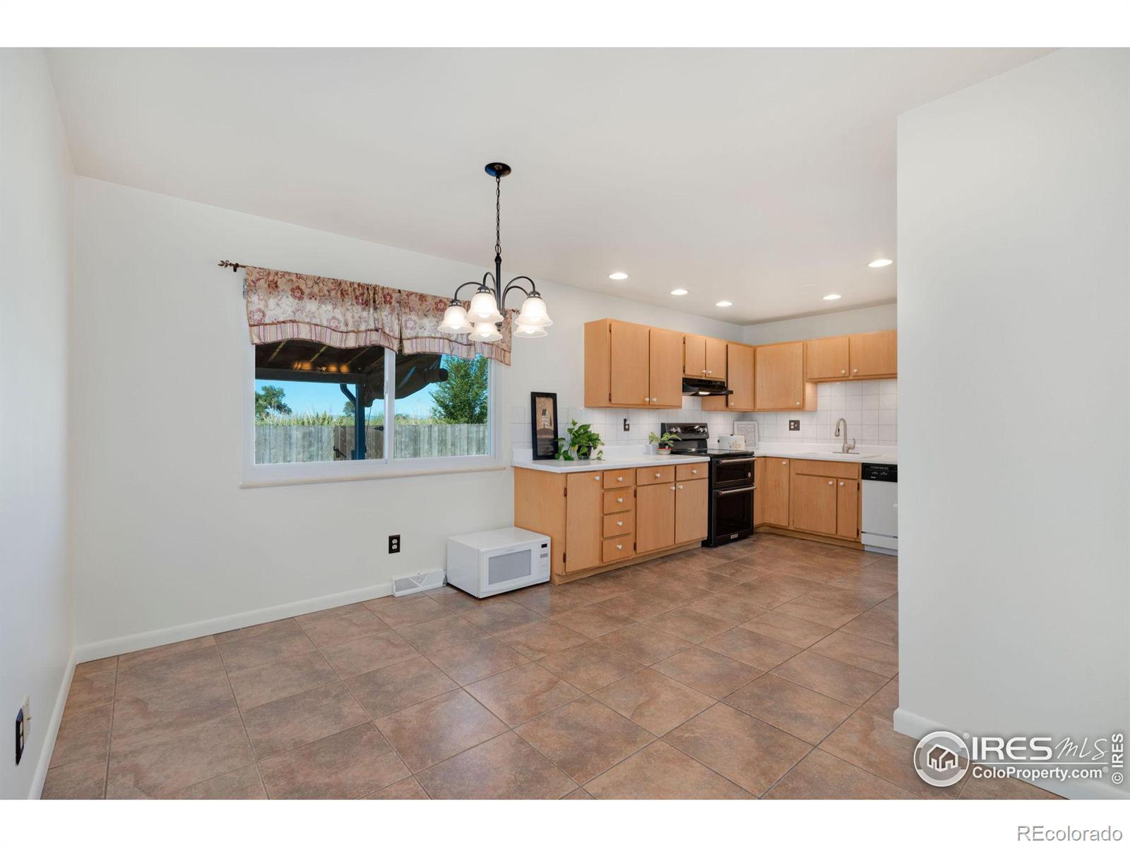 MLS Image #7 for 228  ley drive,la salle, Colorado