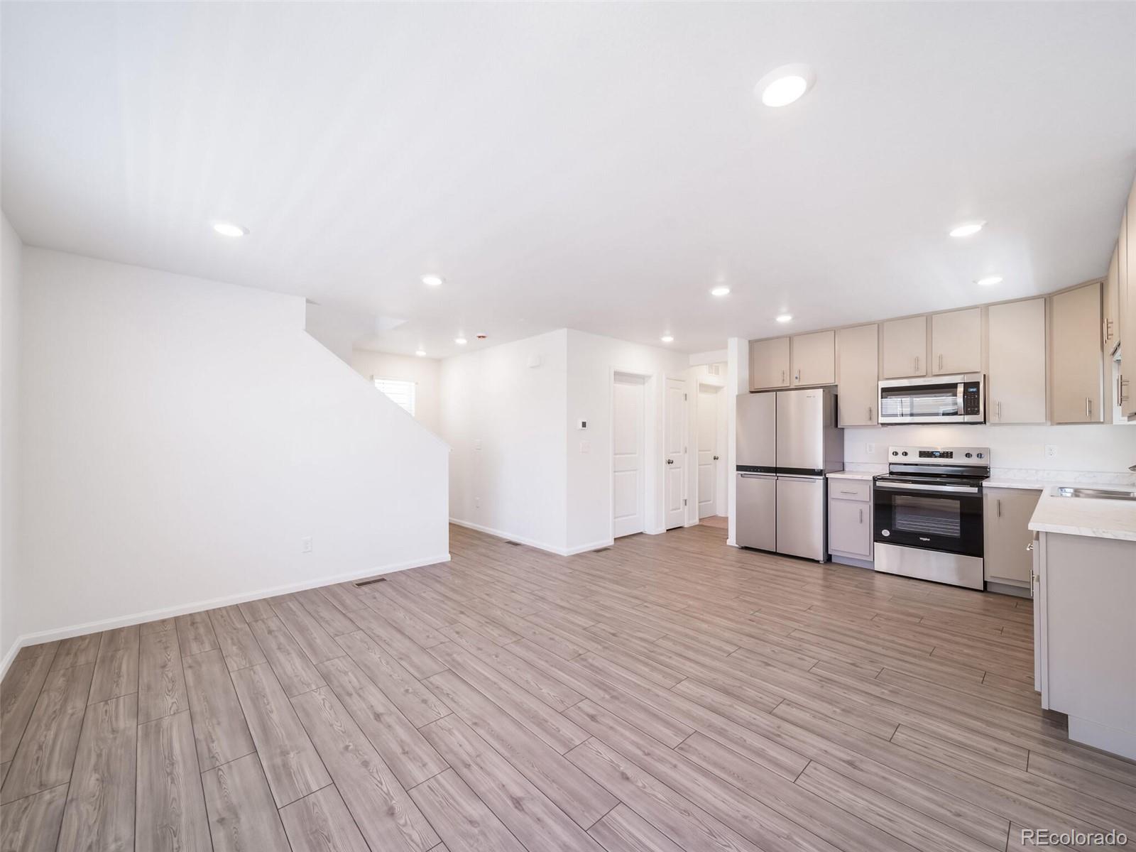 MLS Image #19 for 18127 e 51st place,denver, Colorado