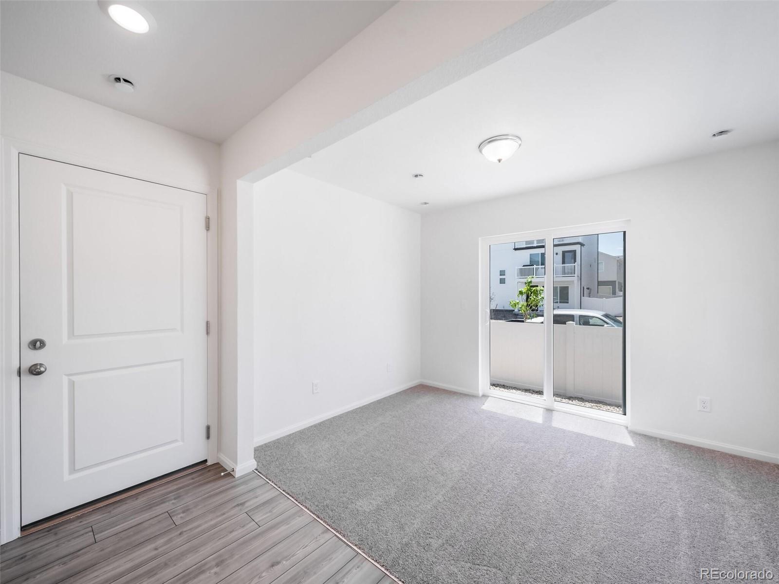 MLS Image #23 for 18127 e 51st place,denver, Colorado