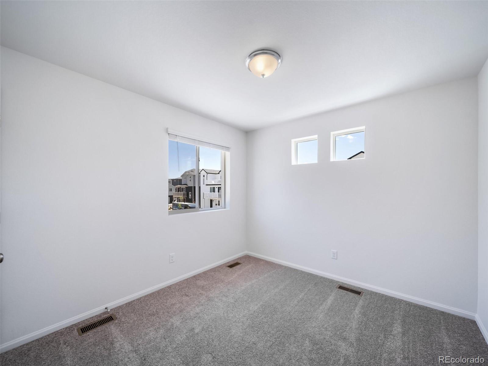 MLS Image #29 for 18127 e 51st place,denver, Colorado