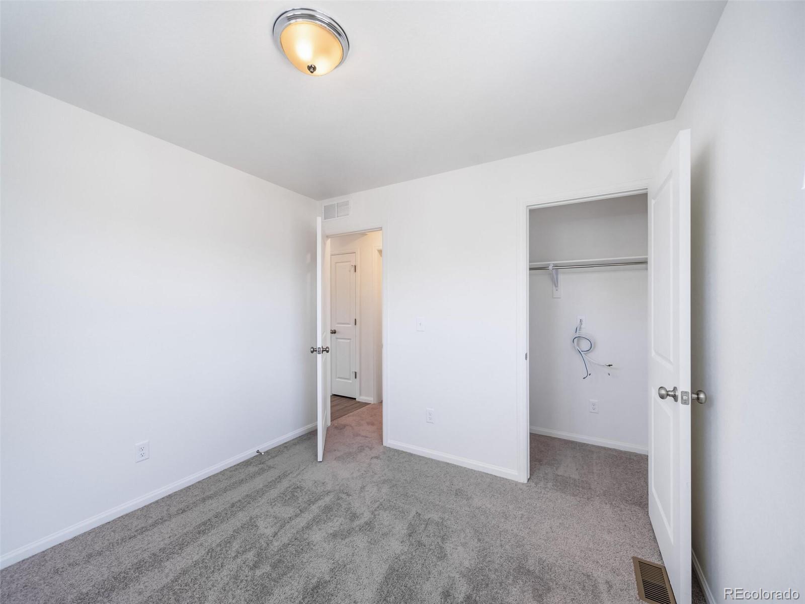 MLS Image #30 for 18127 e 51st place,denver, Colorado