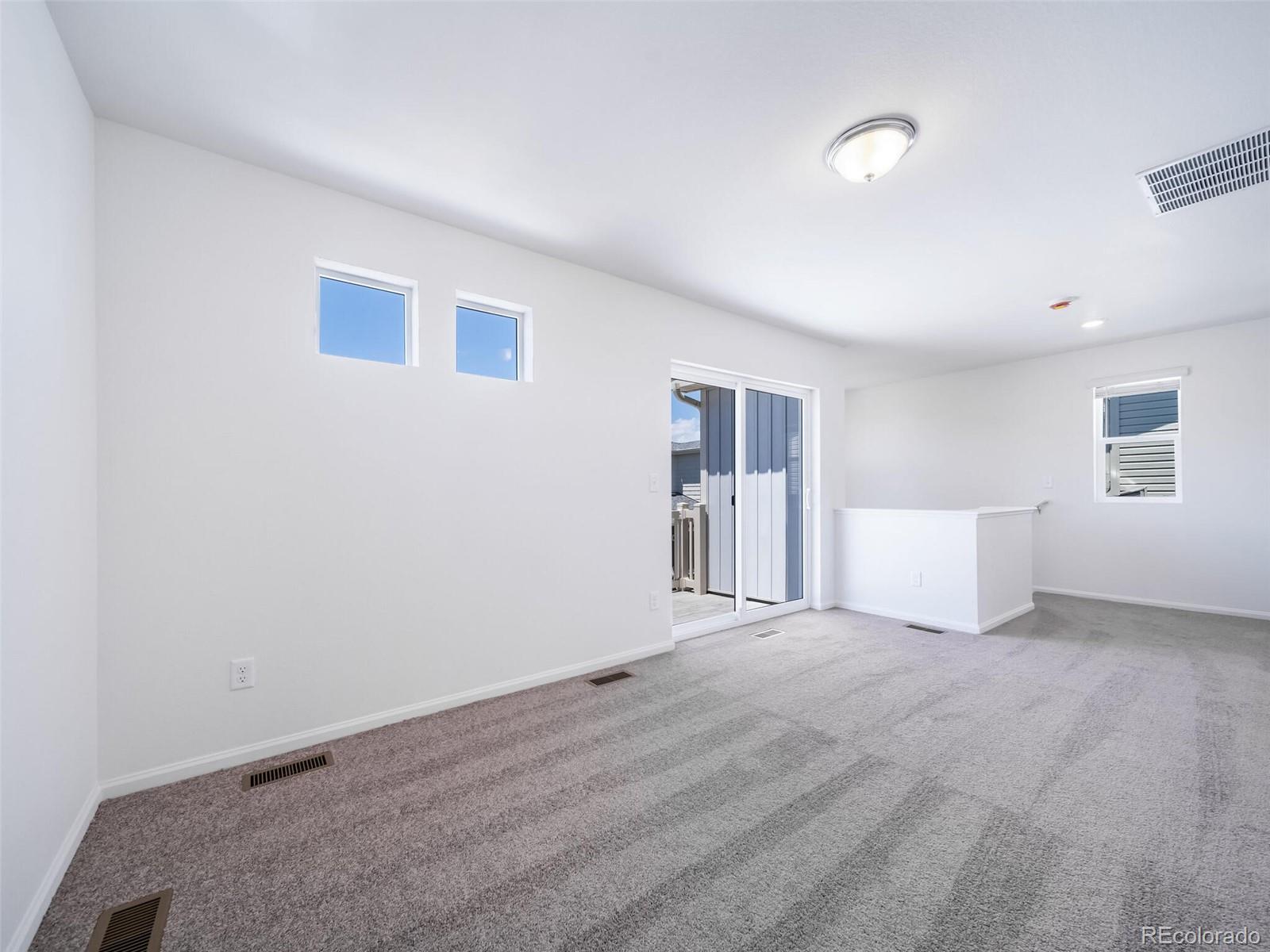 MLS Image #34 for 18127 e 51st place,denver, Colorado