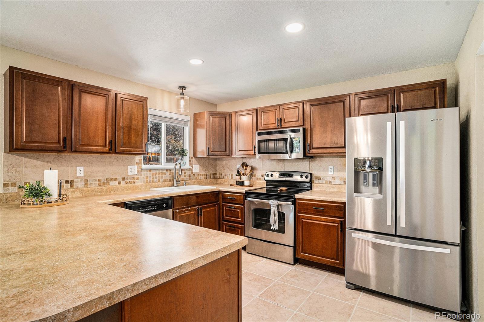 MLS Image #3 for 9328  daystar terrace,colorado springs, Colorado