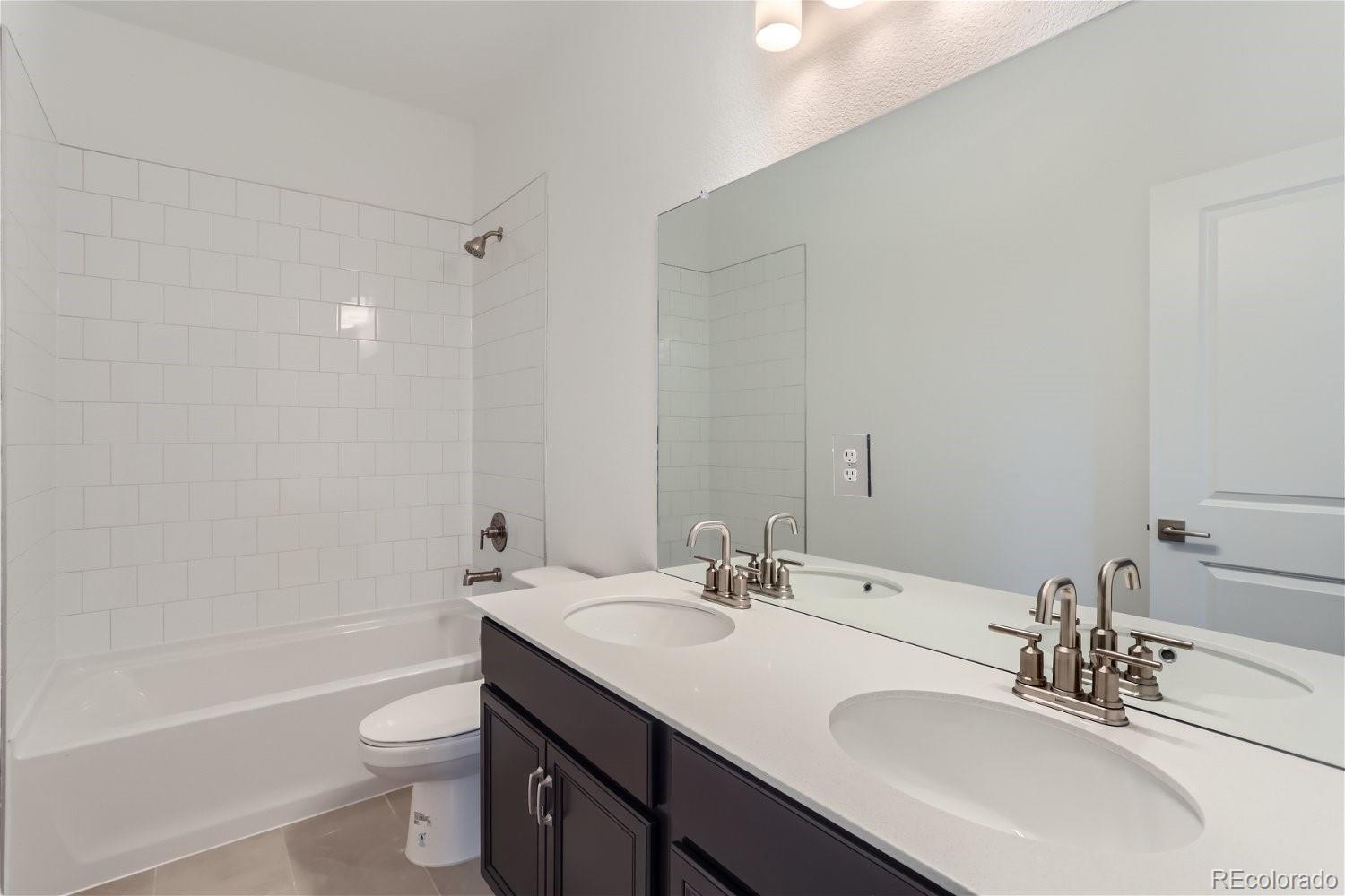 MLS Image #18 for 250 s vandriver way,aurora, Colorado