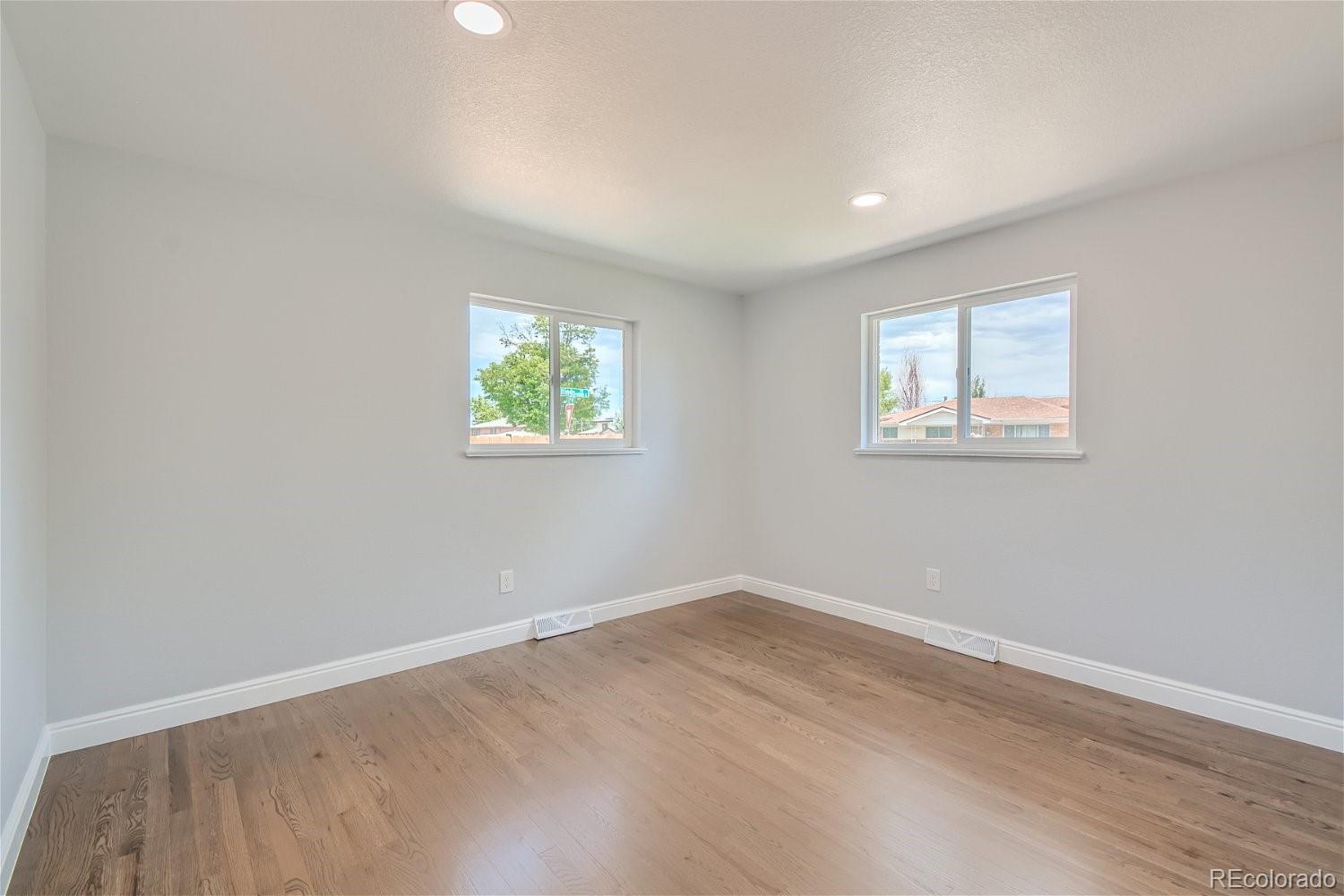 MLS Image #11 for 14032 e 32nd place,aurora, Colorado