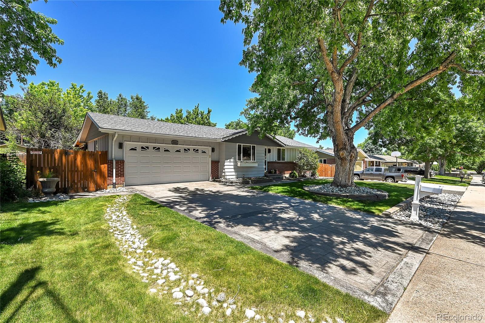 MLS Image #2 for 8891 w jewell place,lakewood, Colorado