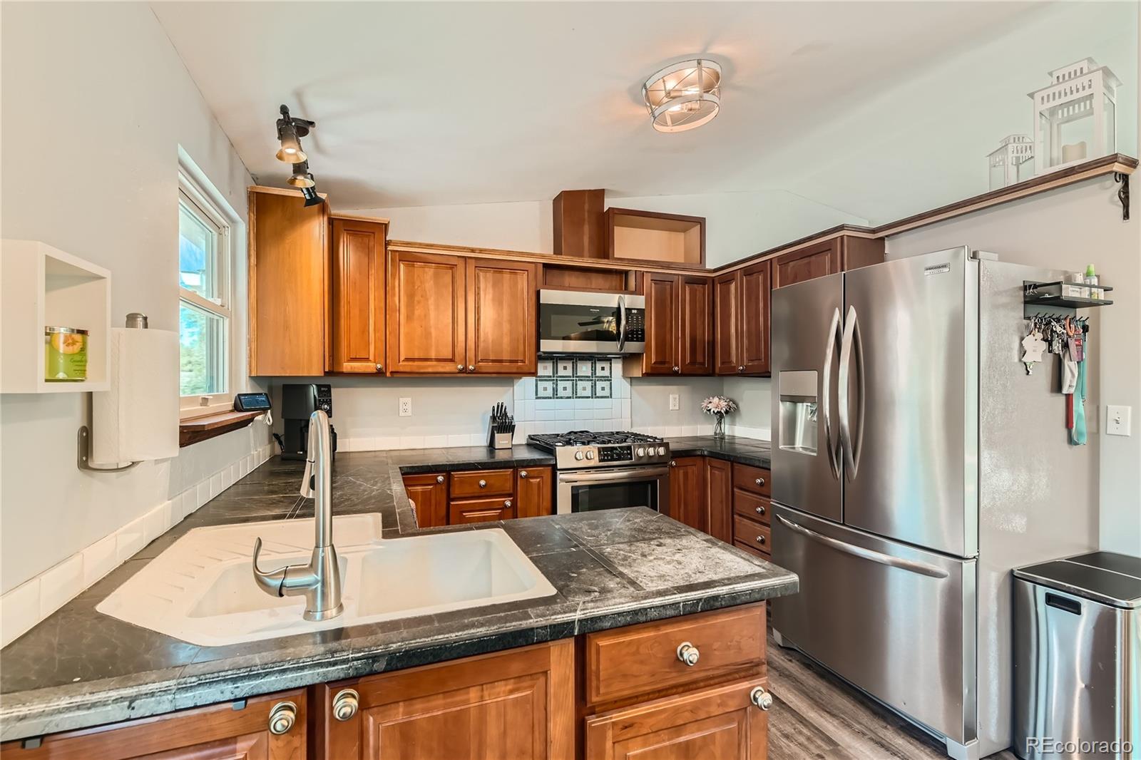 MLS Image #15 for 19062 e oxford drive,aurora, Colorado